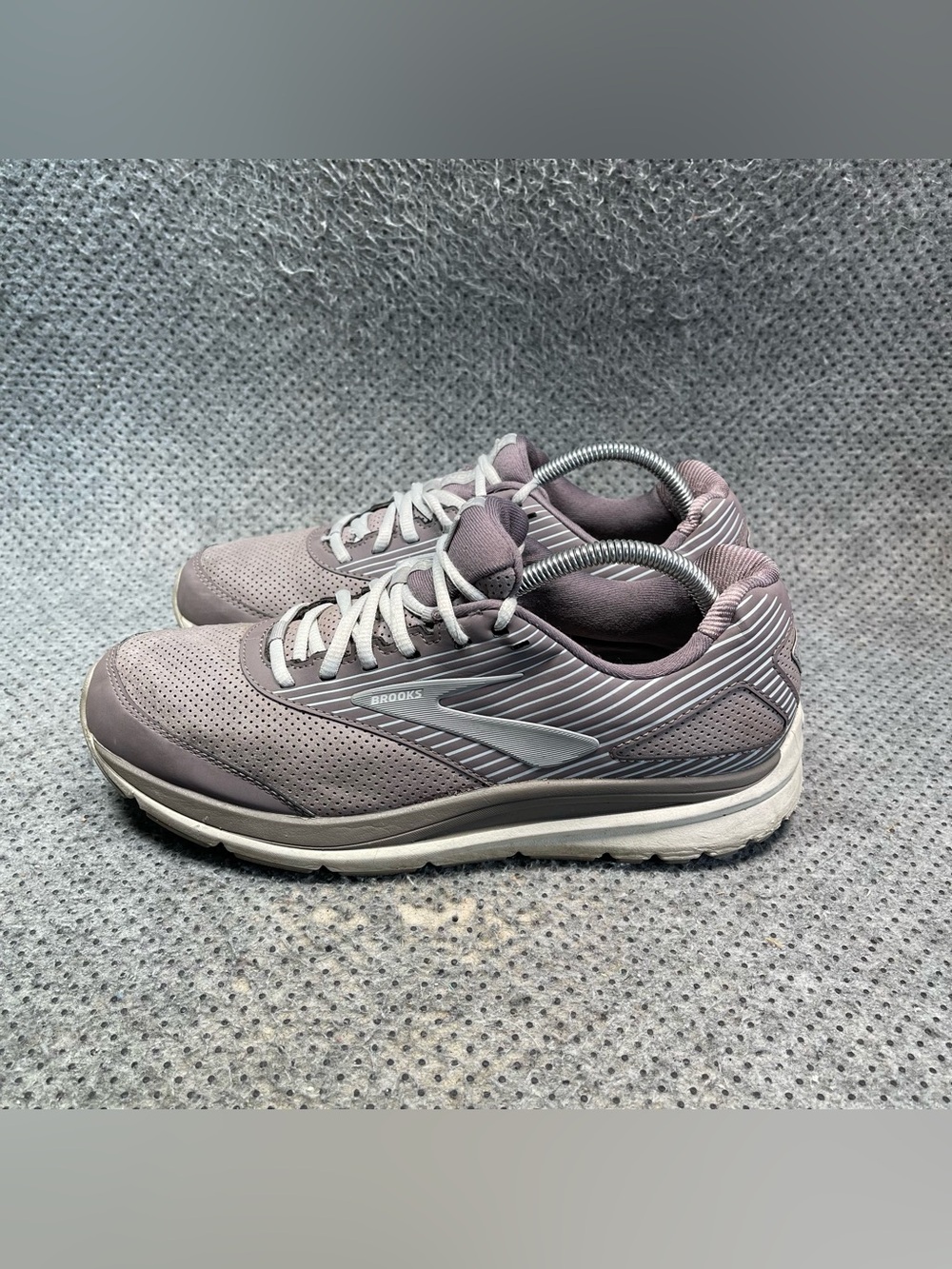 Brooks Addiction Grey Walking Shoes Size 11 Women’s